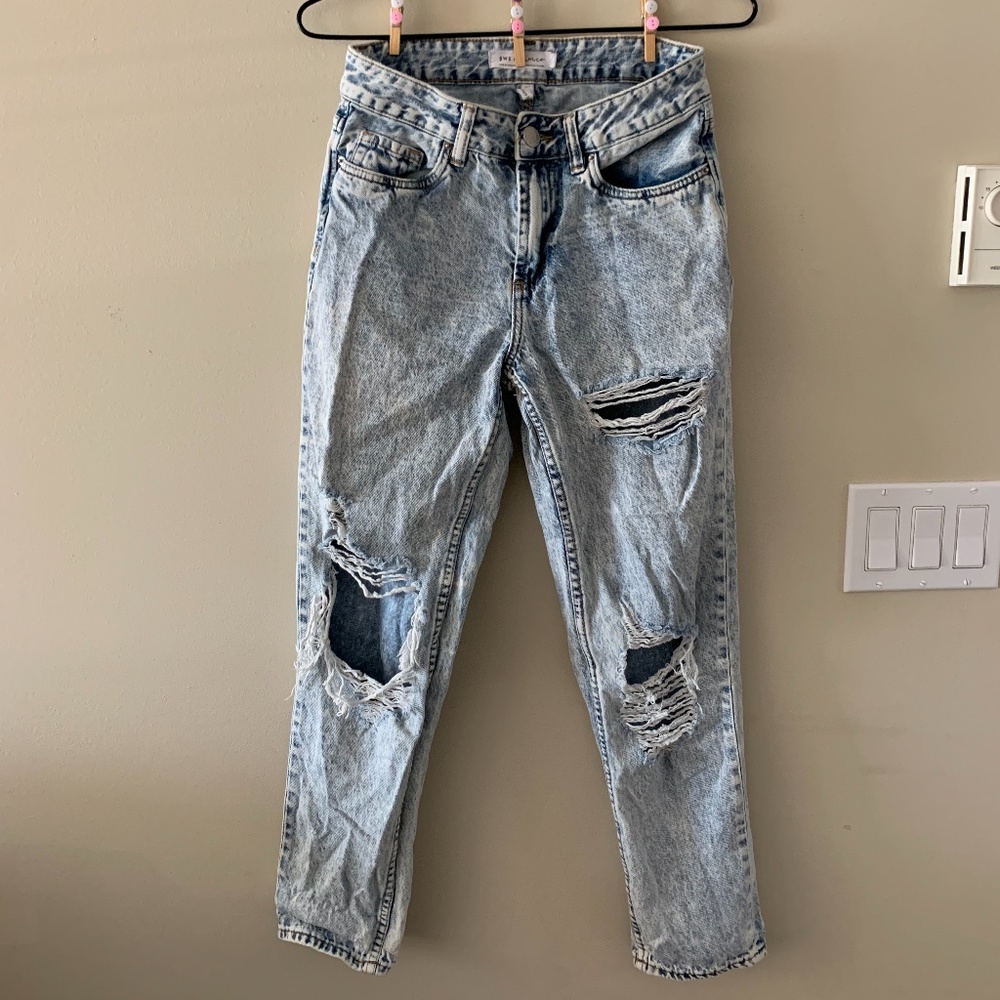 Acid Wash Boyfriend Jean